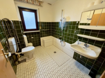 Bad - Ellenz-Poltersdorf | 1-2 Familienhaus | 2 Garagen | idealer Grundriss