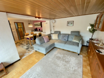 Wohnbereich - Wintrich | Moselblick | ca. 65 m² | Loggia | Balkon