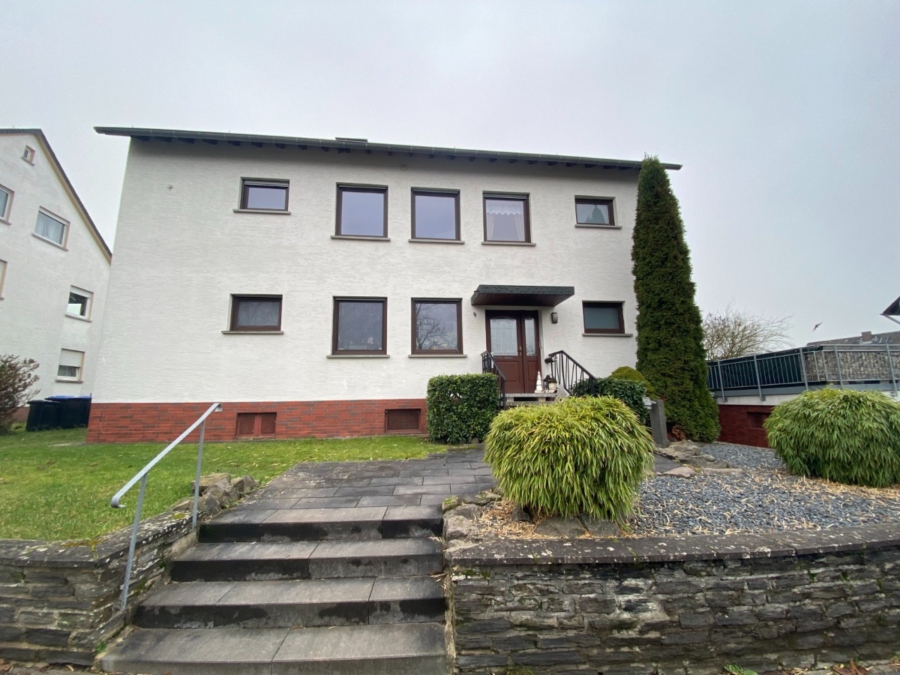 Haus Außen - Etagenwohnung in Wengerohr zu vermieten.