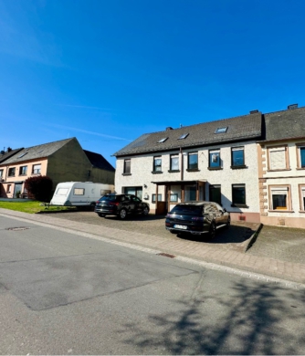 Gesamtansicht - Einfamilienhaus in Longkamp zu verkaufen.