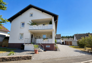 Ansicht Eingang - Daun Stadtteil | Zwei- Dreifamilienhaus | vermietet