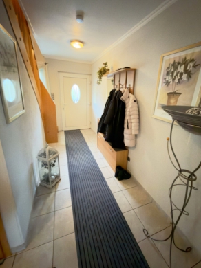 Diele - Bergweiler | ca.130 m² | 2 Garagen | Wärmepumpe | Lüftungsanlage