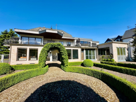 Trittenheim | ca. 330 m² Wohnfl. | ca. 1040 m² Nutzfl. |, 54349 Trittenheim, Zweifamilienhaus