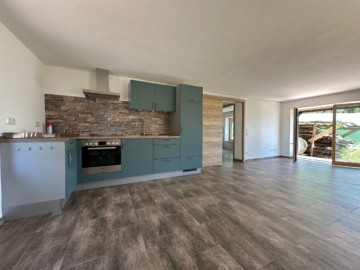 EG Wohnen / Essen / Schlafen - Alleinlage mit Fernblick – Wohnhaus mit fertiger Einliegerwohnung & Rohbau mit Ausbaupotenzial