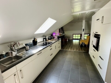 Küche DG - Münstermaifeld | Mehrfamilienhaus | ruhige Lage | Wärmepumpe