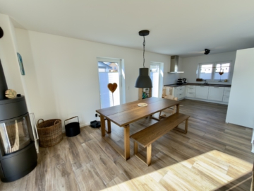 Essbereich und Küche - Hasborn | Baujahr 2017 | ca. 140 m² Wfl. | ca. 622 m² Grdst. | Doppelgarage