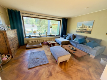Wohnzimmer - Gladbach | ca. 2.364 m² Grundstück | Ortsrand | ca. 125 m² Wohnfläche