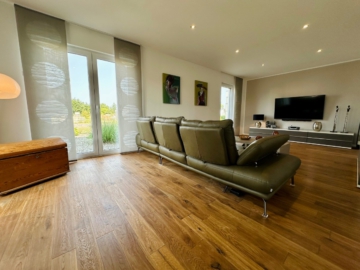 0E45C45D-F8B7-453A-A4DF-3FC1152DB08F_1_201_a - Wittlich-Wengerohr | ca. 163 m² Wohn-/Nutzfl. | Doppelgarage | Baujahr 2016 | PV-Anlage